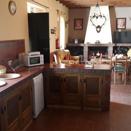 Casa Rural La Dehesilla Казалла де ла Сиерра Экстерьер фото