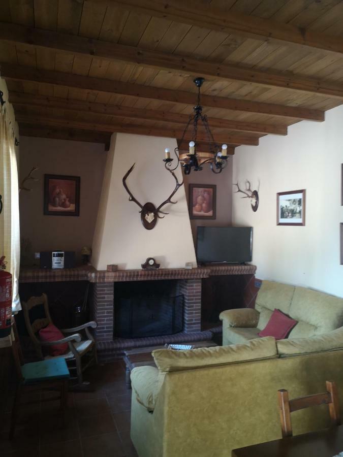 Casa Rural La Dehesilla Казалла де ла Сиерра Экстерьер фото